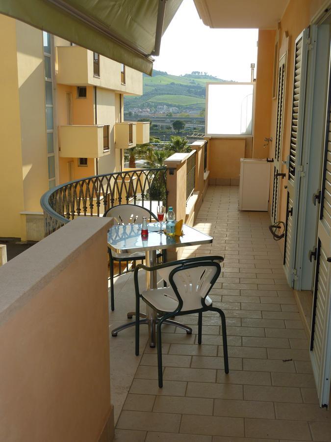 Beaurivage Aparthotel Σαν Μπενεντέτο ντελ Τρόντο Εξωτερικό φωτογραφία
